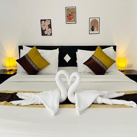 Hotel Baya Phuket Patong Bagian luar foto