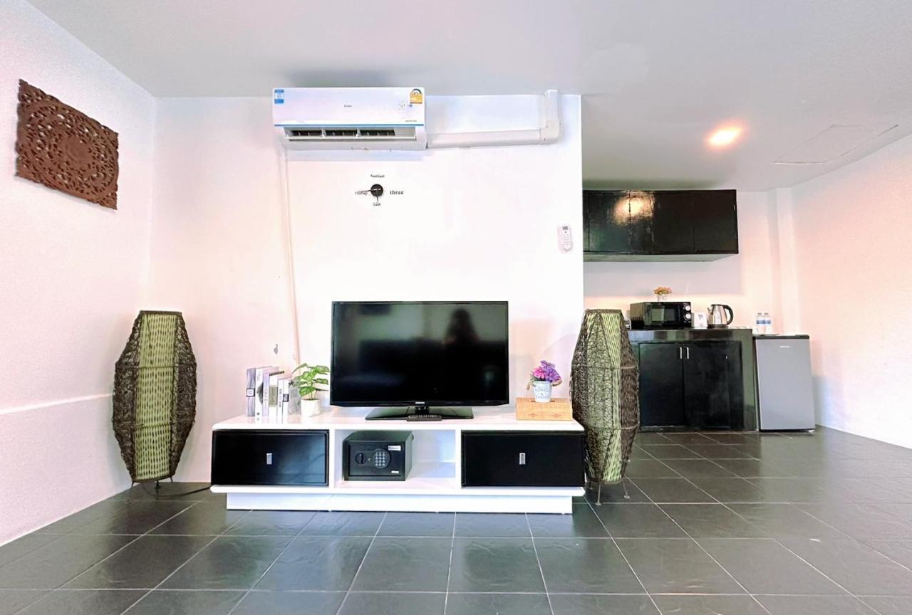Hotel Baya Phuket Patong Bagian luar foto