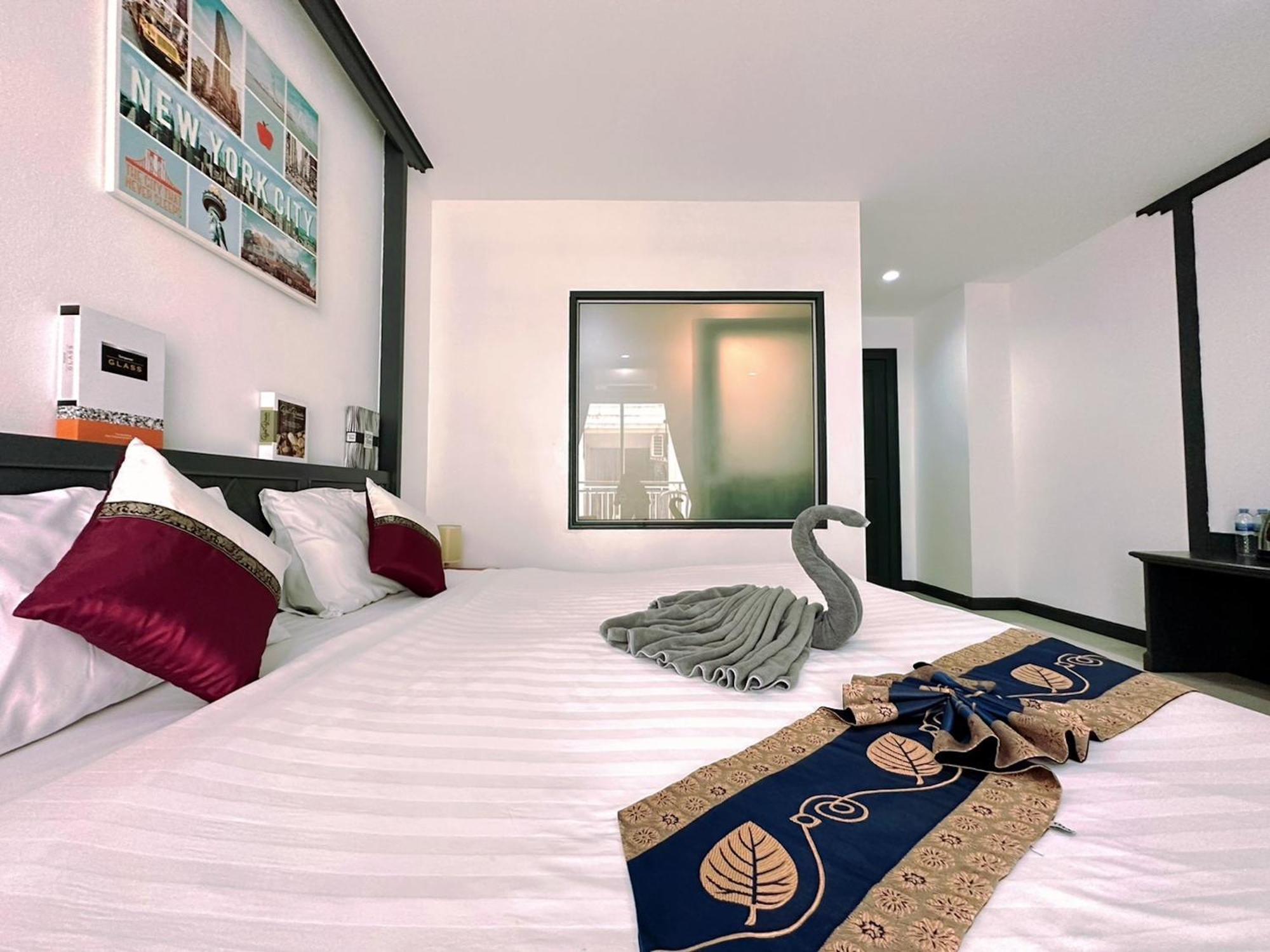 Hotel Baya Phuket Patong Ruang foto