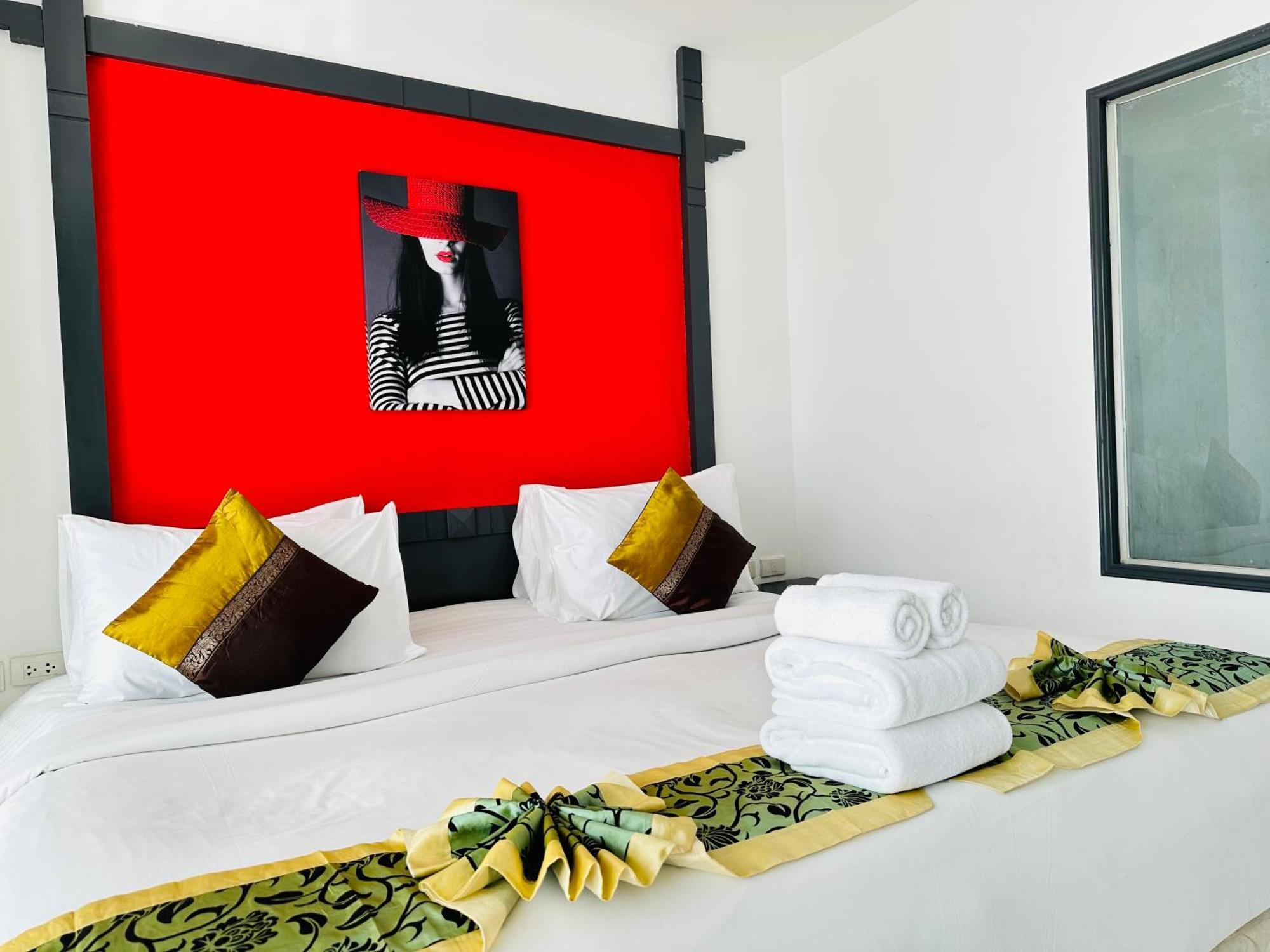 Hotel Baya Phuket Patong Bagian luar foto